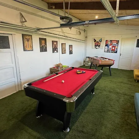 Chouette Et Hibou 30 Pers 2 Jacuzzi, Billard * Quibou