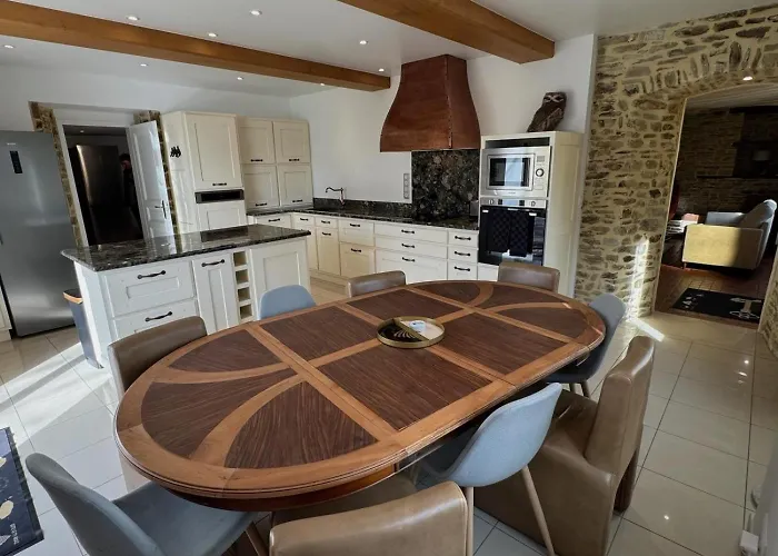 Chouette Et Hibou 30 Pers 2 Jacuzzi, Billard Quibou