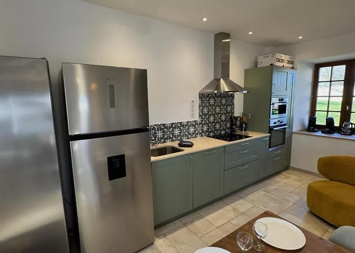 Chouette Et Hibou 30 Pers 2 Jacuzzi, Billard Quibou