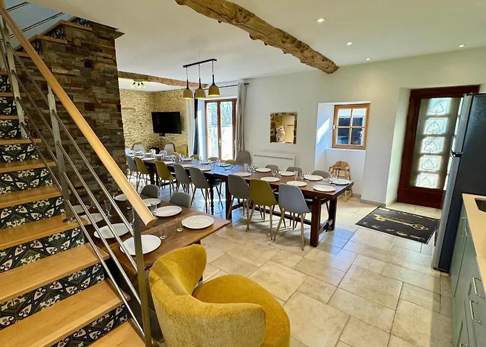 Holiday home La Clef Decamp Chouette&hibou 30 Pers 2 Jacuzzi, Billard Quibou